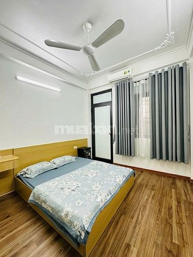 Phố Định Công Thượng, 30m2x5 tầng, ngõ nông gần phố, nội thấy đầy đủ.