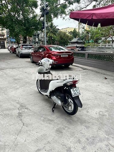 Honda Vision 2018 màu Trắng