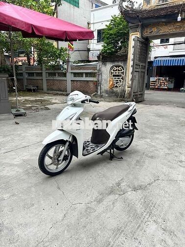 Honda Vision 2018 màu Trắng