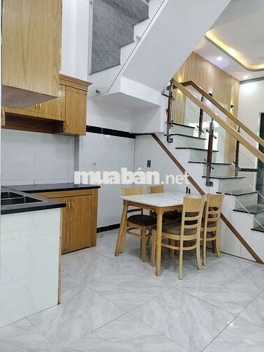 Chủ cần bán nhà 2 mặt tiền thoáng mát