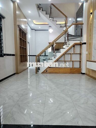Chủ cần bán nhà 2 mặt tiền thoáng mát