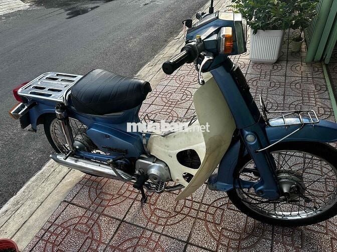 Honda Cub 50 Xanh