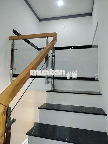 Chủ cần bán nhà 2 mặt tiền thoáng mát
