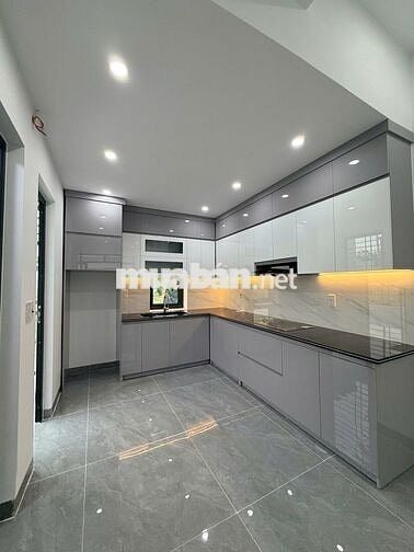 Nhà trung tâm phố An Dương, 4 tầng hiện đại đường thông oto