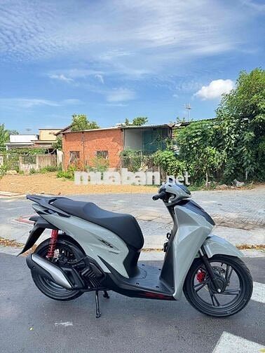 Honda SH 160 ABS 2026 Xám 284 km. em bao ra tên
