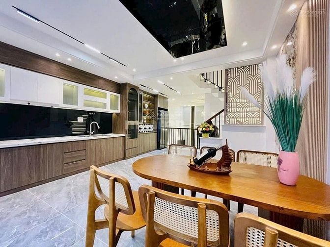 Chủ định cư nước ngoài cần bán gấp căn nhà 64m2, sổ hồng riêng