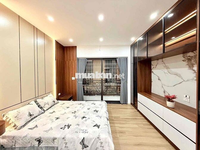 sốc! Trần Khát Chân nhà mới 20m ra ô to chánh 40m2 x5T giá 6.85 tỷ