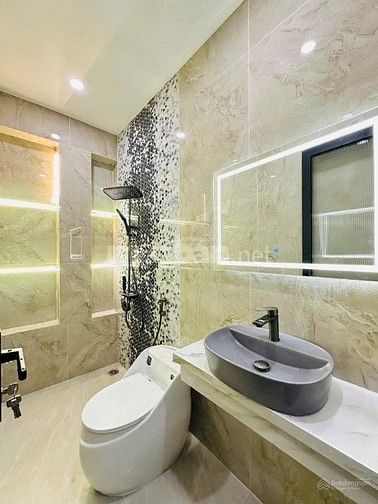 Chủ định cư nước ngoài cần bán gấp căn nhà 64m2, sổ hồng riêng
