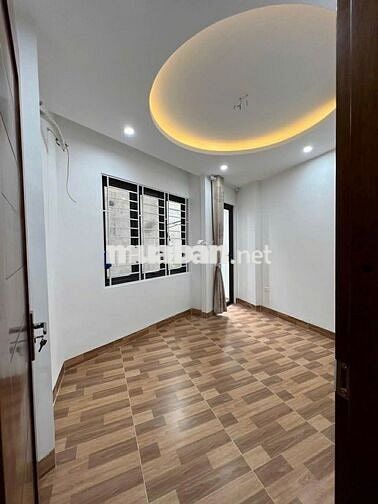 Cho thuê nhà Gia Quất,ô tô đỗ, 4PN–Nhà Mới Full Nội Thất. Giá 8 Triệu