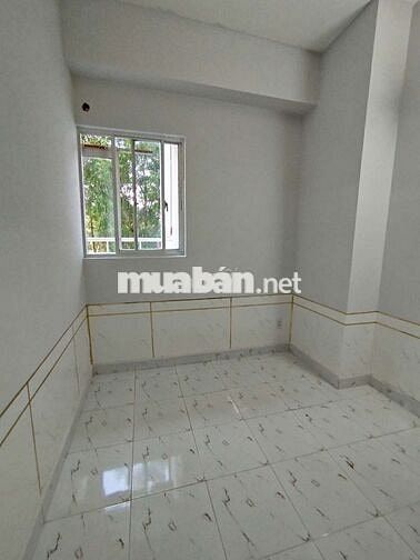 Bán căn hộ chung cư Lê Thành Tân Tạo. Bình Tân.  
Giá 760tr 