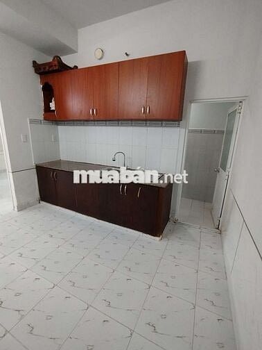 Bán căn hộ chung cư Lê Thành Tân Tạo. Bình Tân.  
Giá 760tr 