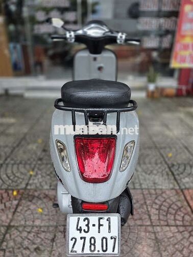 Piaggio Vespa Sprint Xám 40000 km