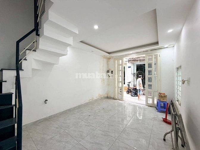 Bán nhà Trần Khắc Chân P9 Phú Nhuận giá rẻ 