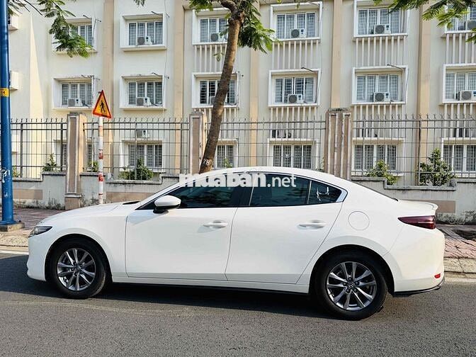 Mazda3 1.5L 2022 premium 2022 full option . TPHCM