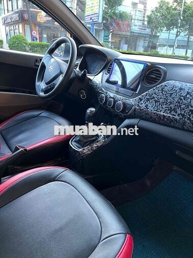 Hyundai i10 Sedan 2018 Trắng
