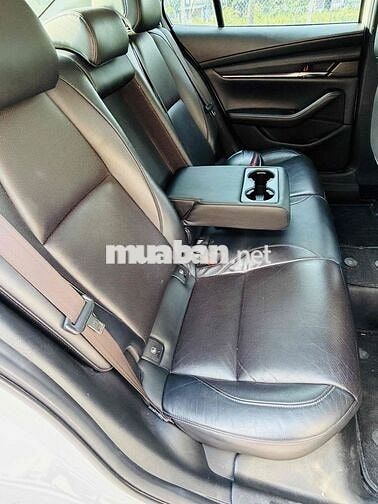 Mazda3 1.5L 2022 premium 2022 full option . TPHCM