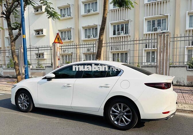Mazda3 1.5L 2022 premium 2022 full option . TPHCM