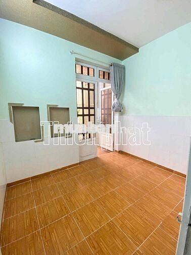 Nhà nguyên căn hẻm HTP gần chợ tân thuận 2PN