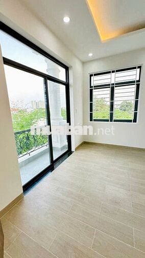 BÁN NHANH CĂN NHÀ PHỐ KINH DOANH LÁI THIÊU - Đ.NGUYỄN VĂN TIẾT TT 5% 