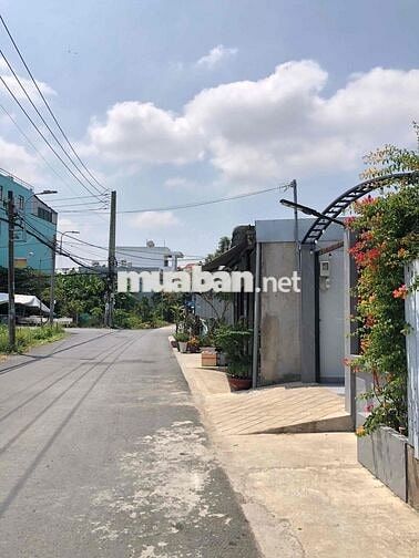 Nhà 2 tầng 5x27 sân vườn rộng đ.Lê Văn Lương