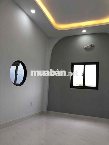 Nhà 2 tầng 5x27 sân vườn rộng đ.Lê Văn Lương