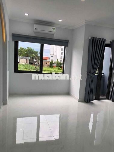 Nhà 2 tầng 5x27 sân vườn rộng đ.Lê Văn Lương