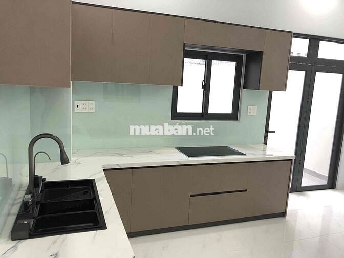 Nhà 2 tầng 5x27 sân vườn rộng đ.Lê Văn Lương