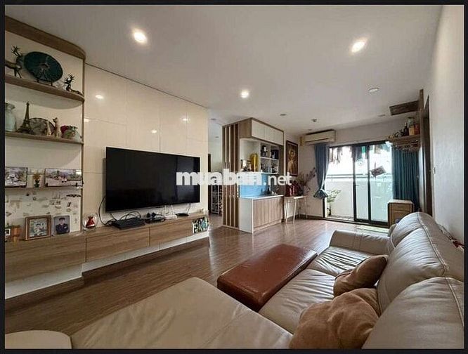 CĂN CHUNG CƯ 80M2 CHIA 3 PHÒNG NGỦ GIÁ CHỈ HƠN 6 TỶ , Ô TÔ ĐỖ 