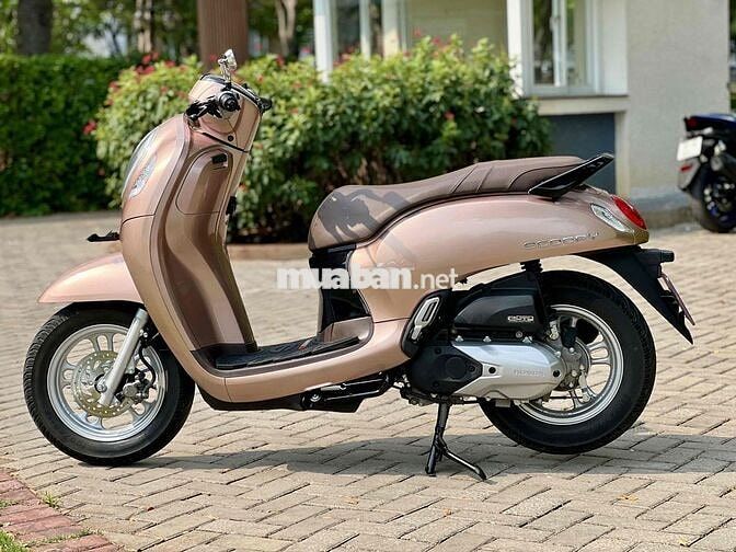 Scoopy 2022 smartkey bao sang tên.