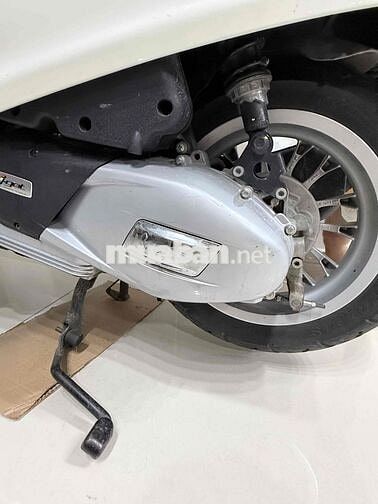 Piaggio Vespa Trắng