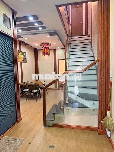 CẦN BÁN GẤP NHÀ ĐẸP VÀO Ở NGAY K428 TÔN ĐẢN
