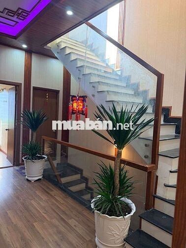 CẦN BÁN GẤP NHÀ ĐẸP VÀO Ở NGAY K428 TÔN ĐẢN