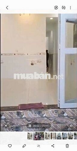 cho thuê nhà 4 x 18 cấp 4 2pn hẻm 3m cụt , nước giếng bơm giá 4,5 tr