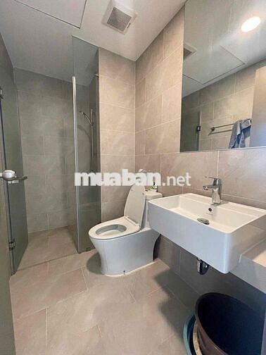 Căn 2PN Nhà trống và đầy đủ nội thất; LH Hương Xem nhà.
