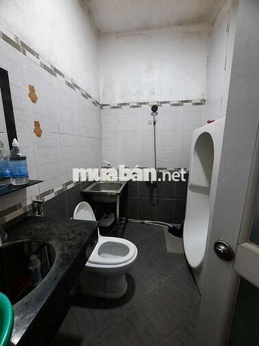 CHO THUÊ PHÒNG RỘNG CỬA SỔ THOÁNG, NVS RIÊNG, KDC AN NINH, GẦN CHỢ