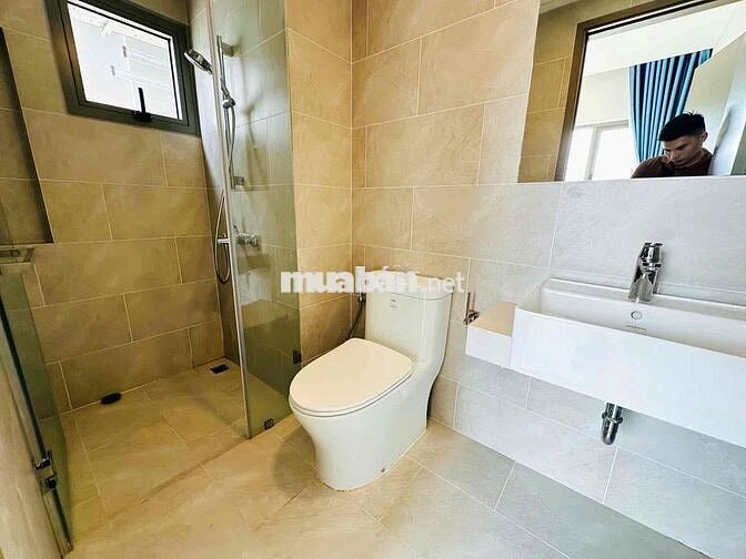 Căn 2PN Nhà trống và đầy đủ nội thất; LH Hương Xem nhà.