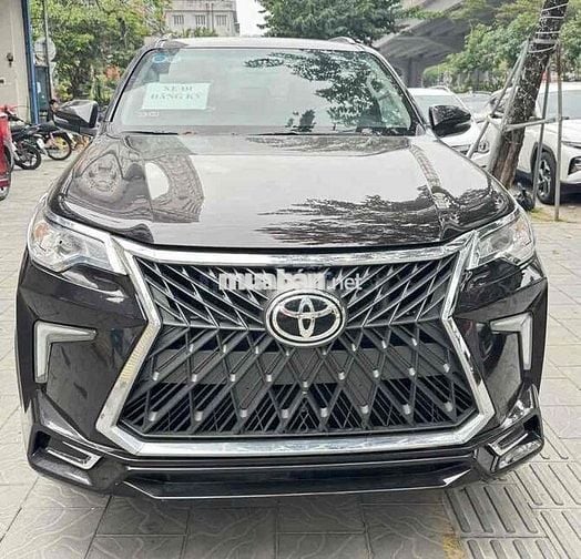 Toyota Fortuner  máy xăng 2017 đẹp như mới