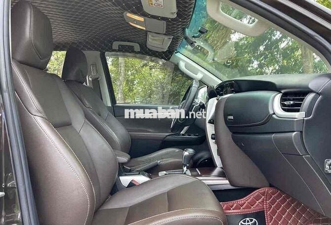 Toyota Fortuner  máy xăng 2017 đẹp như mới