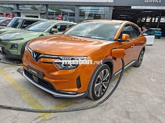 VinFast VF8 Plus 2023 Cam 49.000 km