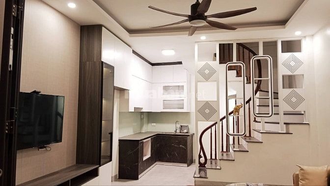 Bán Nhà Vĩnh Tuy, Hai Bà Trưng 30m, 5 tầng, mt 4.2m, giá 9.68 tỷ