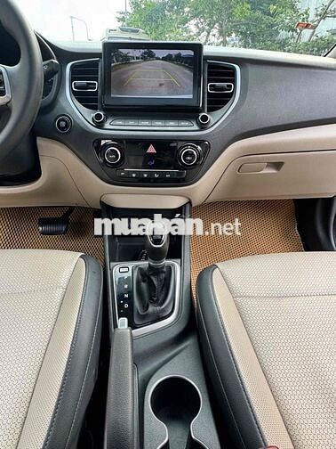 Hyundai Accent 2021 Vàng cát 8000 km