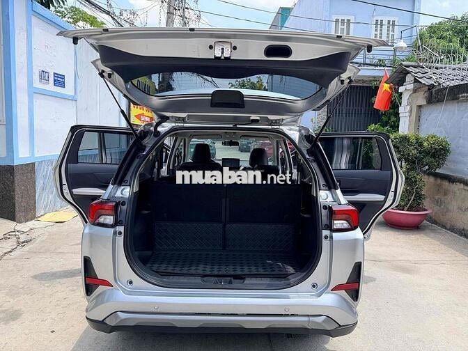 Toyota Veloz Cross 1.5 Số tự động 7 chỗ nhập 2022