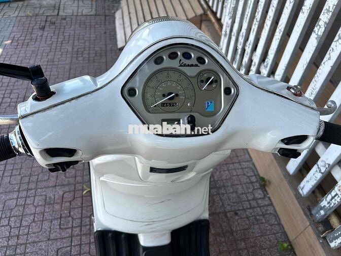 Piaggio Vespa LX 125 trắng máy móc ok bình đề ngon