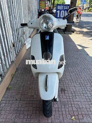 Piaggio Vespa LX 125 trắng máy móc ok bình đề ngon