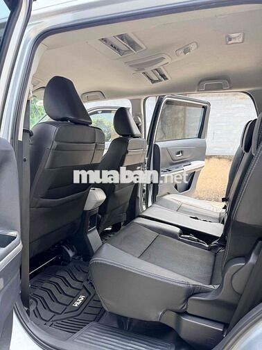 Toyota Veloz Cross 1.5 Số tự động 7 chỗ nhập 2022