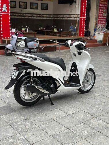XE MÁY 68 - Honda SH 150 Cbs 2022 Trắng Lướt