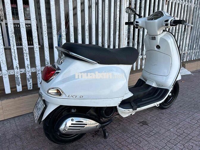 Piaggio Vespa LX 125 trắng máy móc ok bình đề ngon