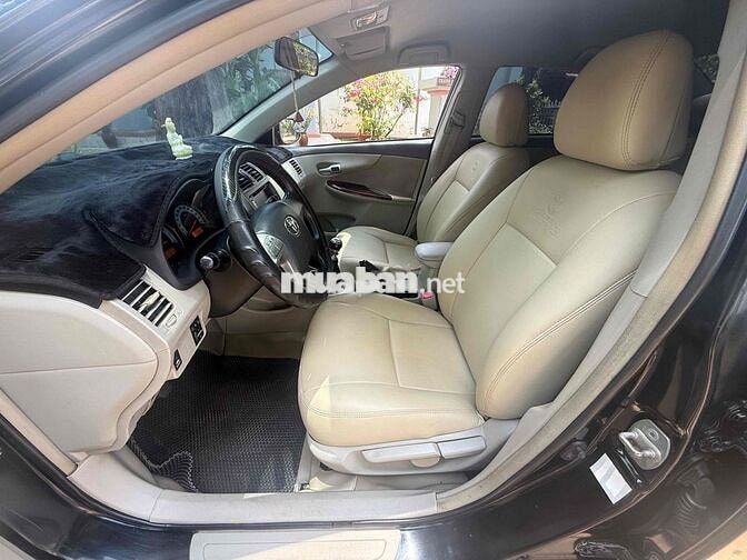 Toyota Corolla Altis 2013 1.8G