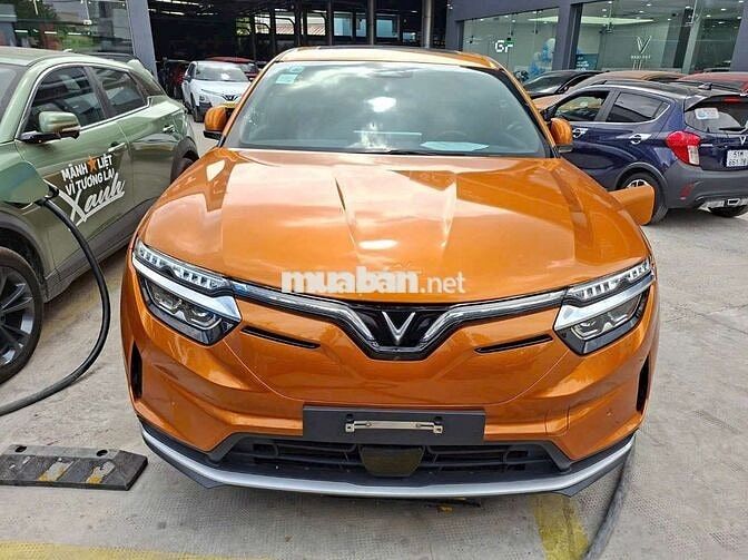 VinFast VF8 Plus 2023 Cam 49.000 km