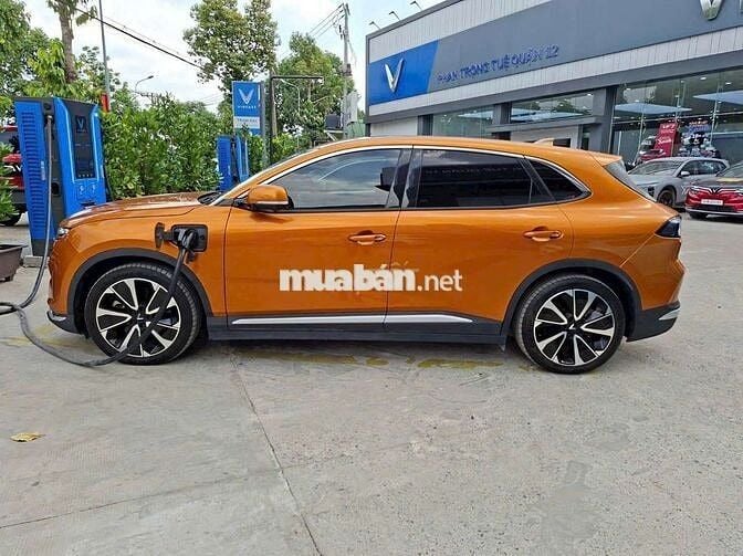 VinFast VF8 Plus 2023 Cam 49.000 km